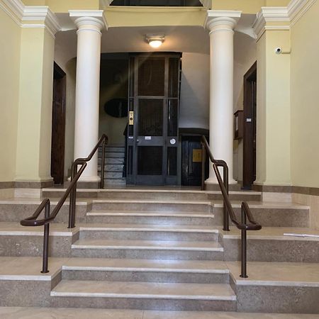 Colosseo Luxe Apartment In The Center Of Rome Exterior photo