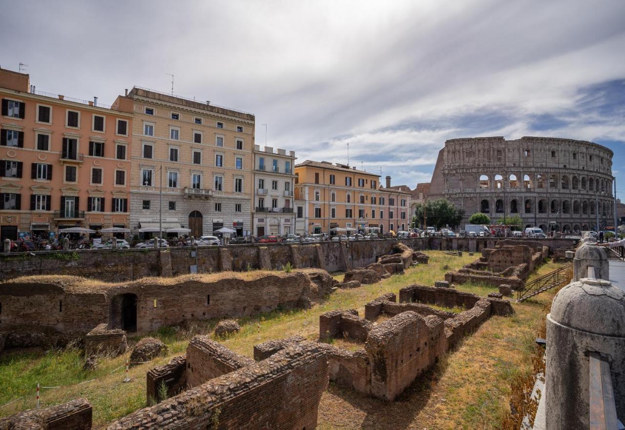 Colosseo Luxe Apartment In The Center Of Rome Exterior photo