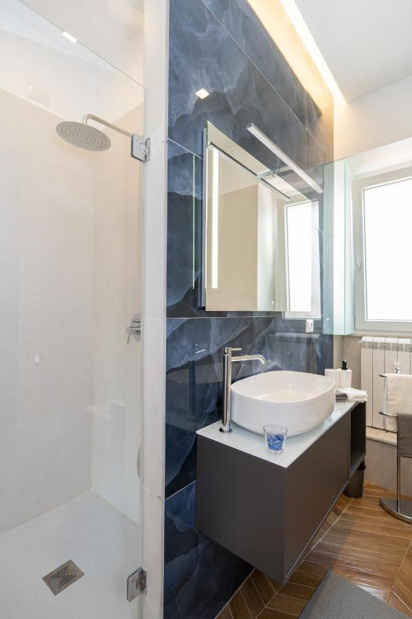 Colosseo Luxe Apartment In The Center Of Rome Exterior photo