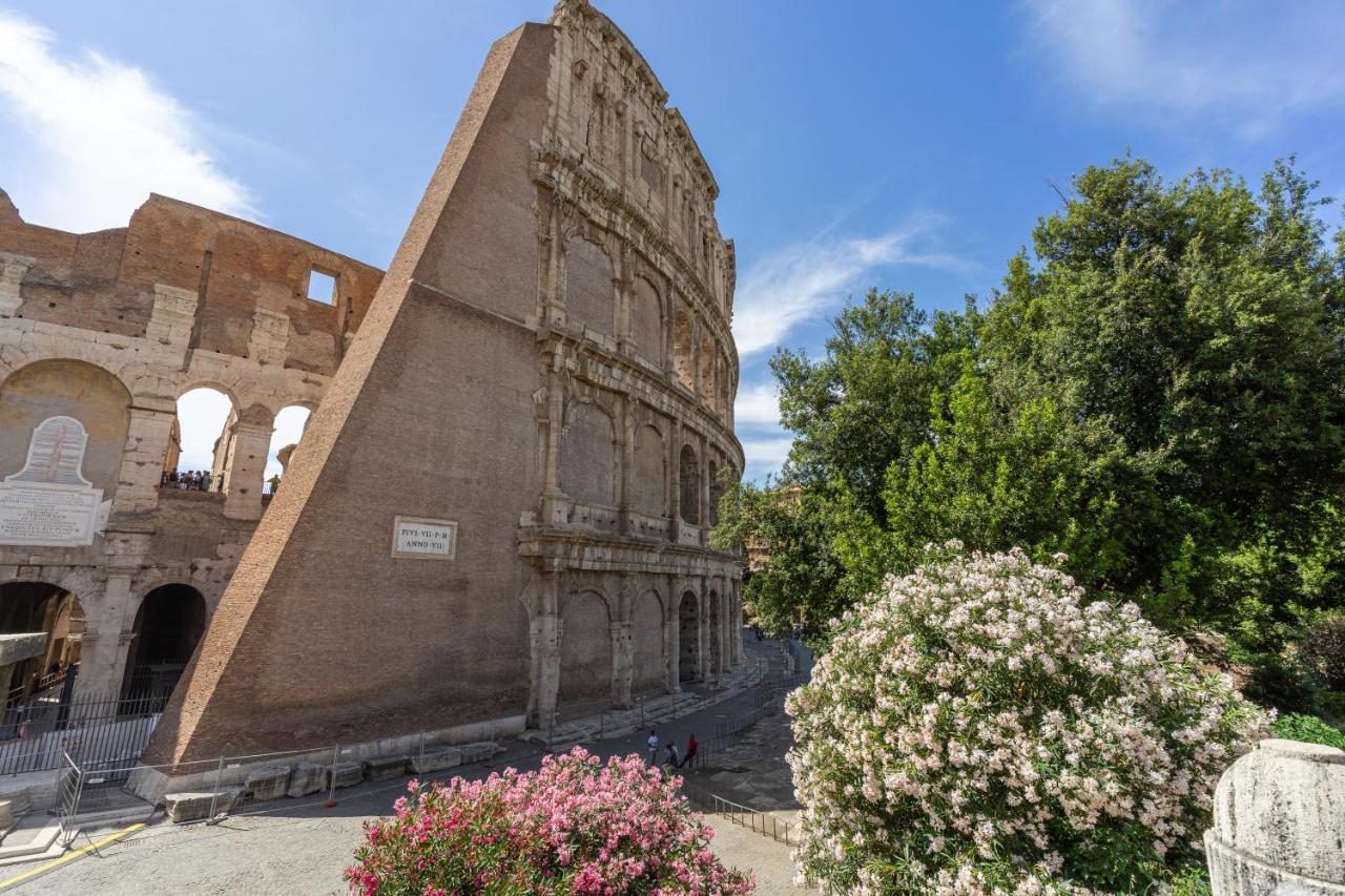 Colosseo Luxe Apartment In The Center Of Rome Exterior photo