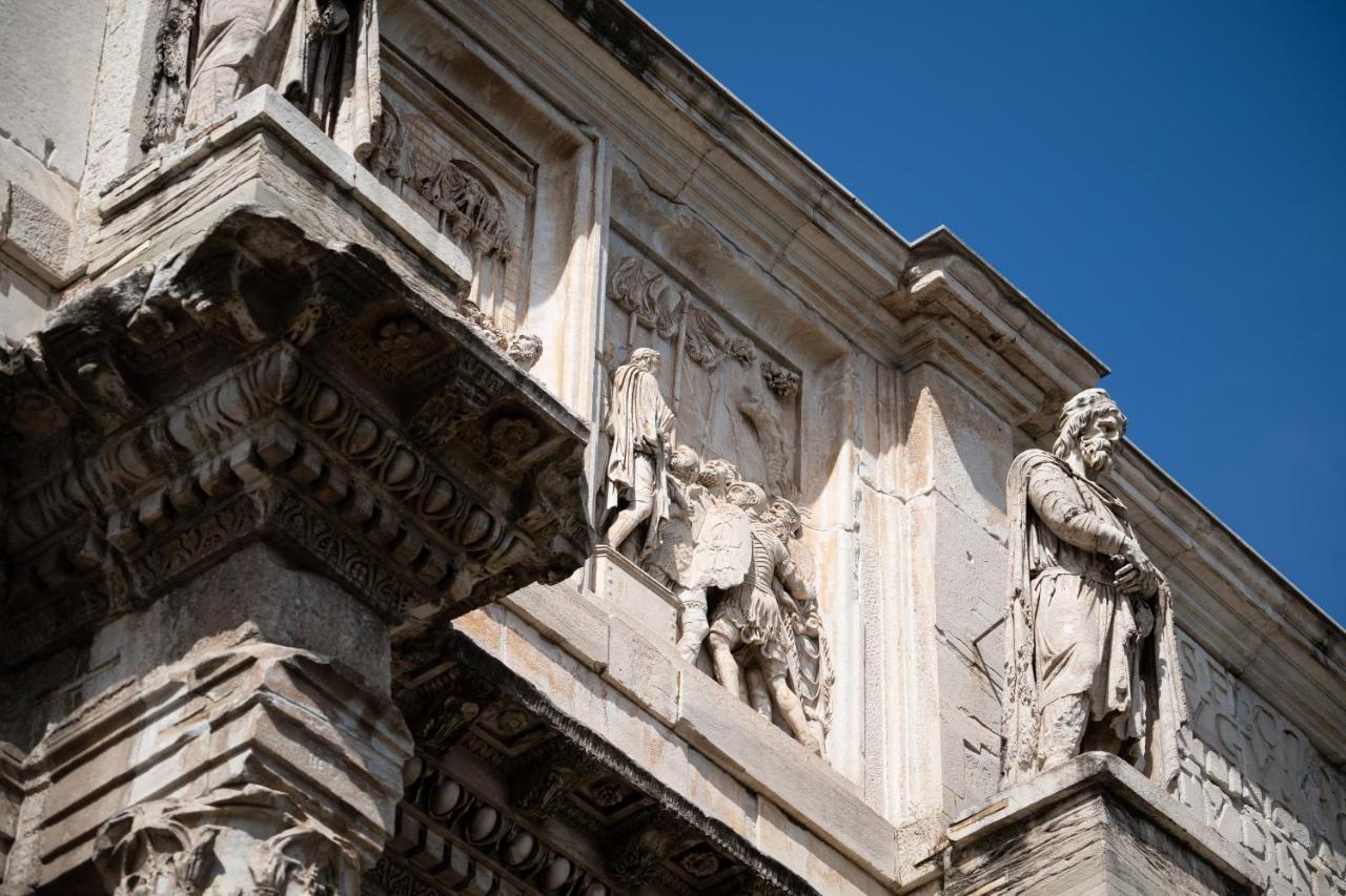 Colosseo Luxe Apartment In The Center Of Rome Exterior photo