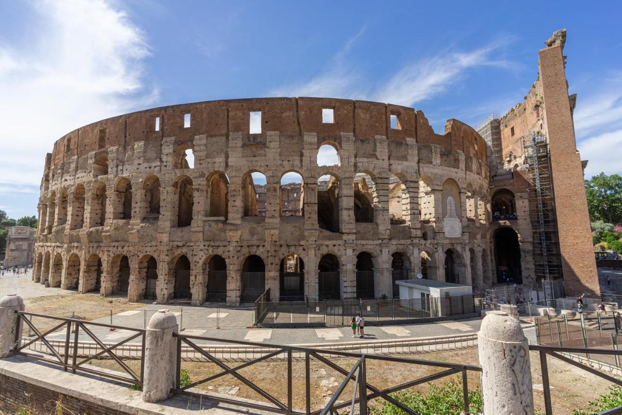 Colosseo Luxe Apartment In The Center Of Rome Exterior photo